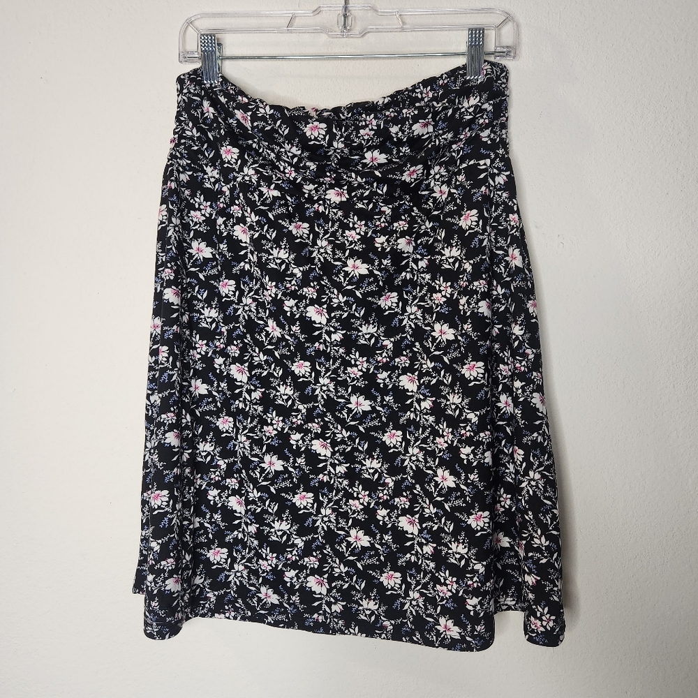 NWT North River Womens Medium Black Floral Midi Skirt
